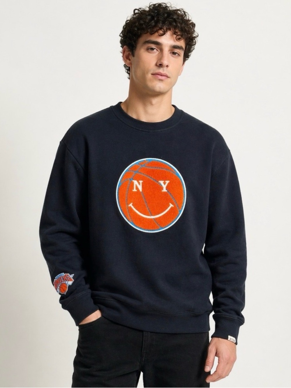 New York or Nowhere NYON NBA New York Knicks Crewneck Sweatshirt Black Small